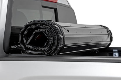 Hard Roll Up Bed Cover 5 Foot Bed Chevy/GMC Canyon/Colorado 2WD/4WD (15-22) Rough Country-3