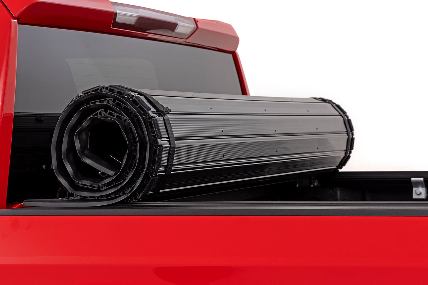 Hard Roll Up Bed Cover 5 Foot 10 Inch Bed Chevy/GMC Sierra 1500 (19-26)/Silverado 1500 (19-26) Rough Country-4