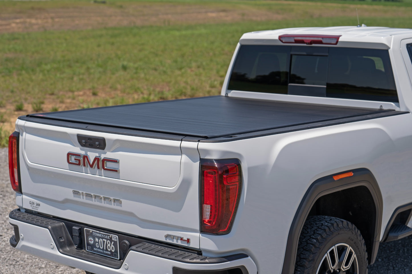 Hard Roll Up Bed Cover 6 Foot 9 Inch Bed Chevy/GMC Silverado/Sierra 2500HD/3500HD (20-26) Rough Country-4
