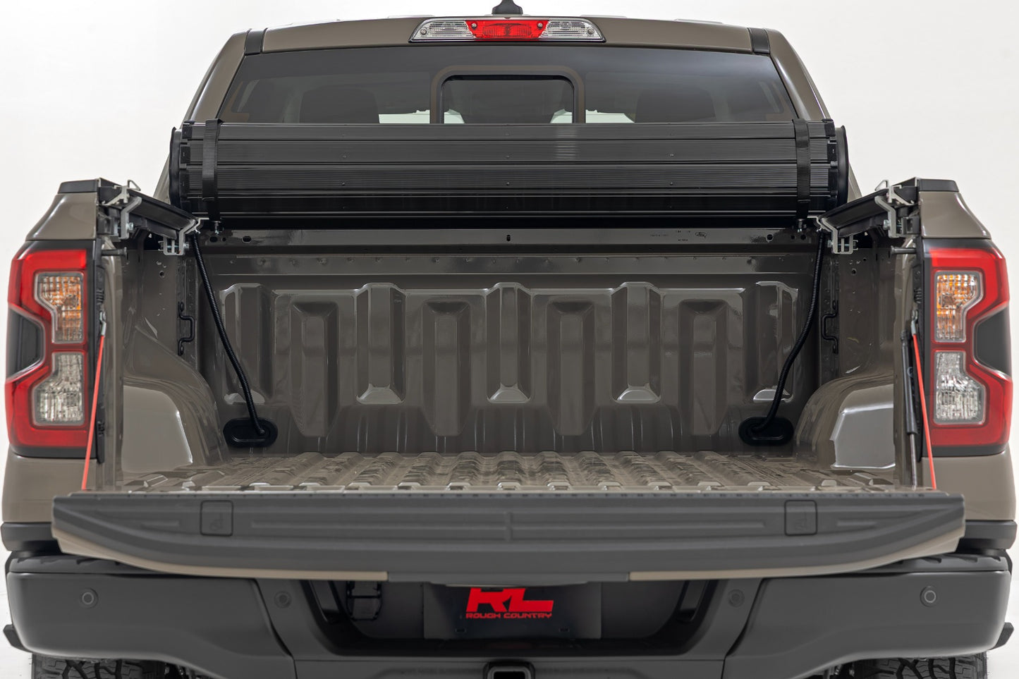 Hard Roll Up Bed Cover 5 Foot Bed Ford Ranger 2WD/4WD (2024-2026) Rough Country-3