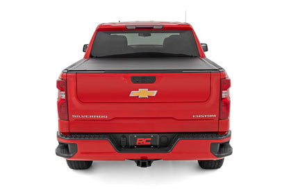 Hard Roll Up Bed Cover 6 Foot 7 Inch Bed Chevy/GMC Sierra 1500 (19-26)/Silverado 1500 (19-26) Rough Country-3