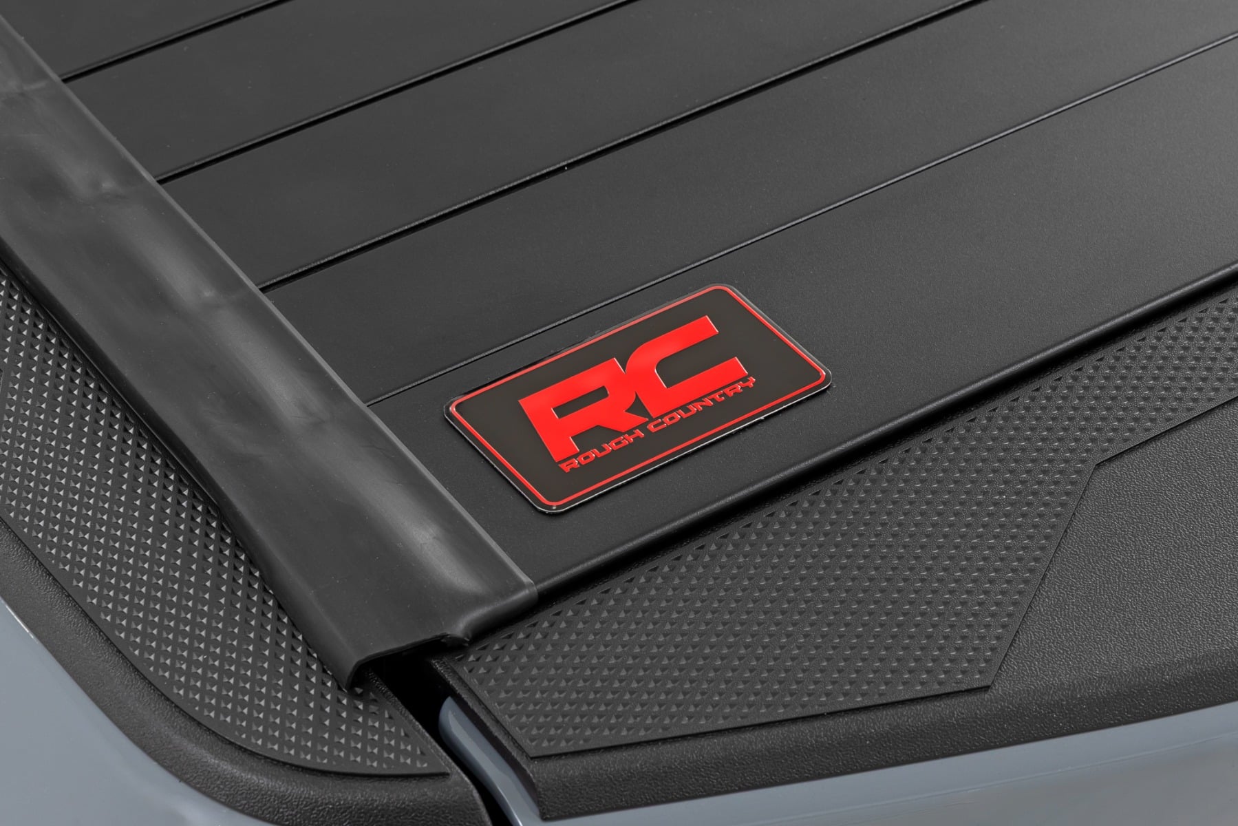 Hard Roll Up Bed Cover 5 Foot Bed Nissan Frontier 2WD/4WD (2022-2026) Rough Country-5