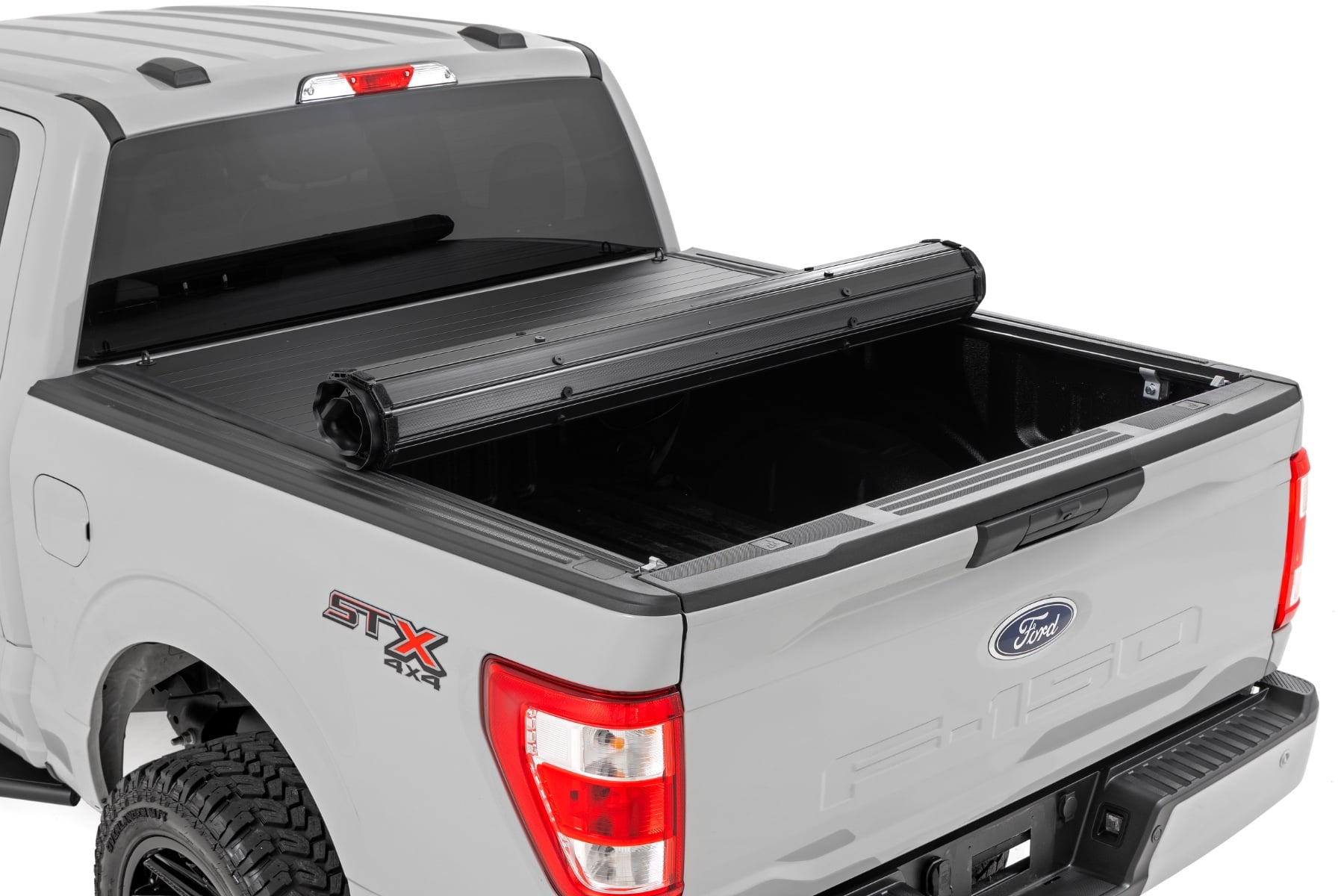 Hard Roll Up Bed Cover 5 Foot 7 Inch Bed Ford F-150 (15-26)/F-150 Lightning (22-26) Rough Country-3