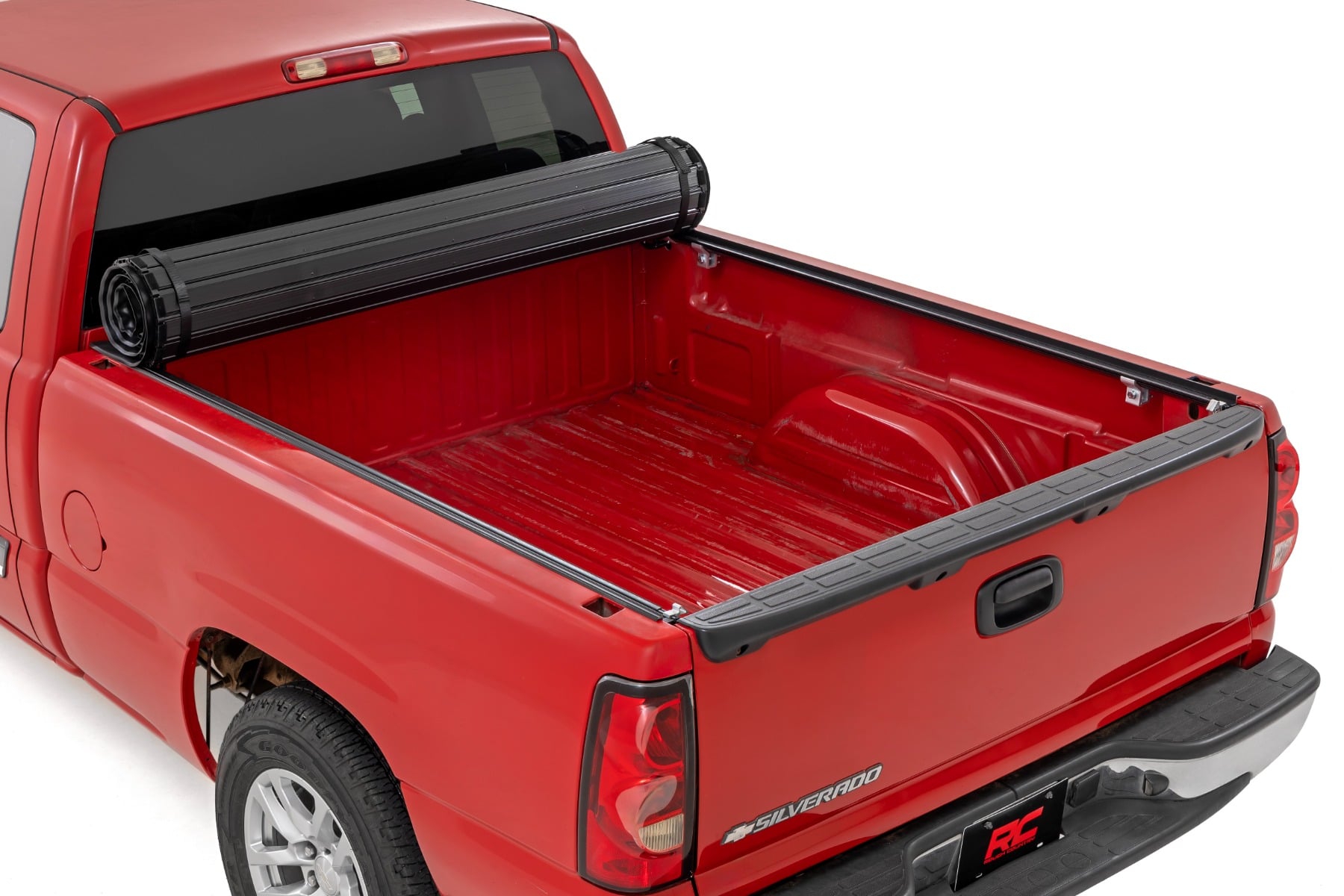 Hard Roll Up Bed Cover 6 Foot 7 Inch Bed Silverado/Sierra 1500 (00-06 & Classic) Rough Country-1