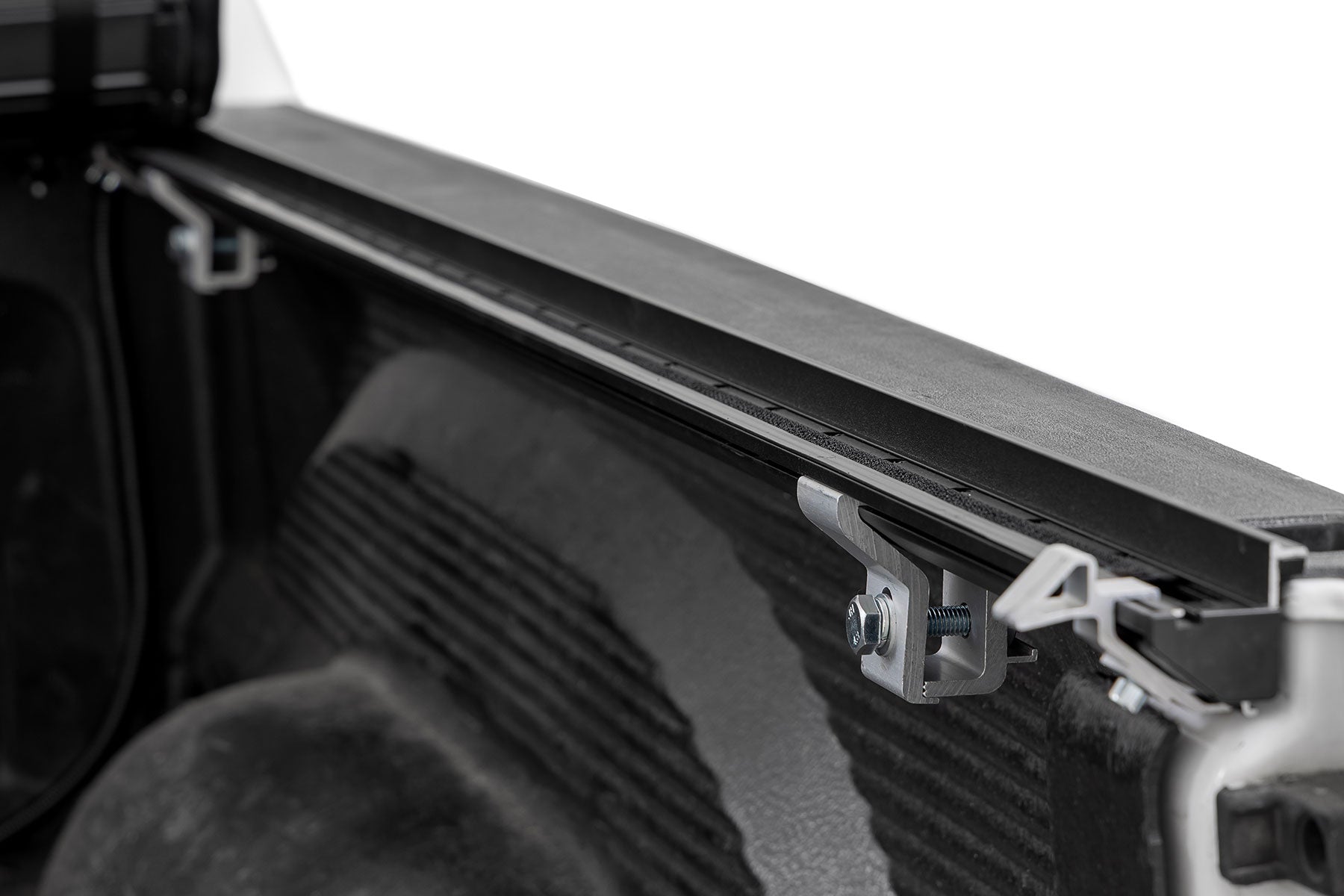 Hard Roll Up Bed Cover 5 Foot 7 Inch Bed Ram 1500 (09-18)/2500 (09-26) Rough Country-4