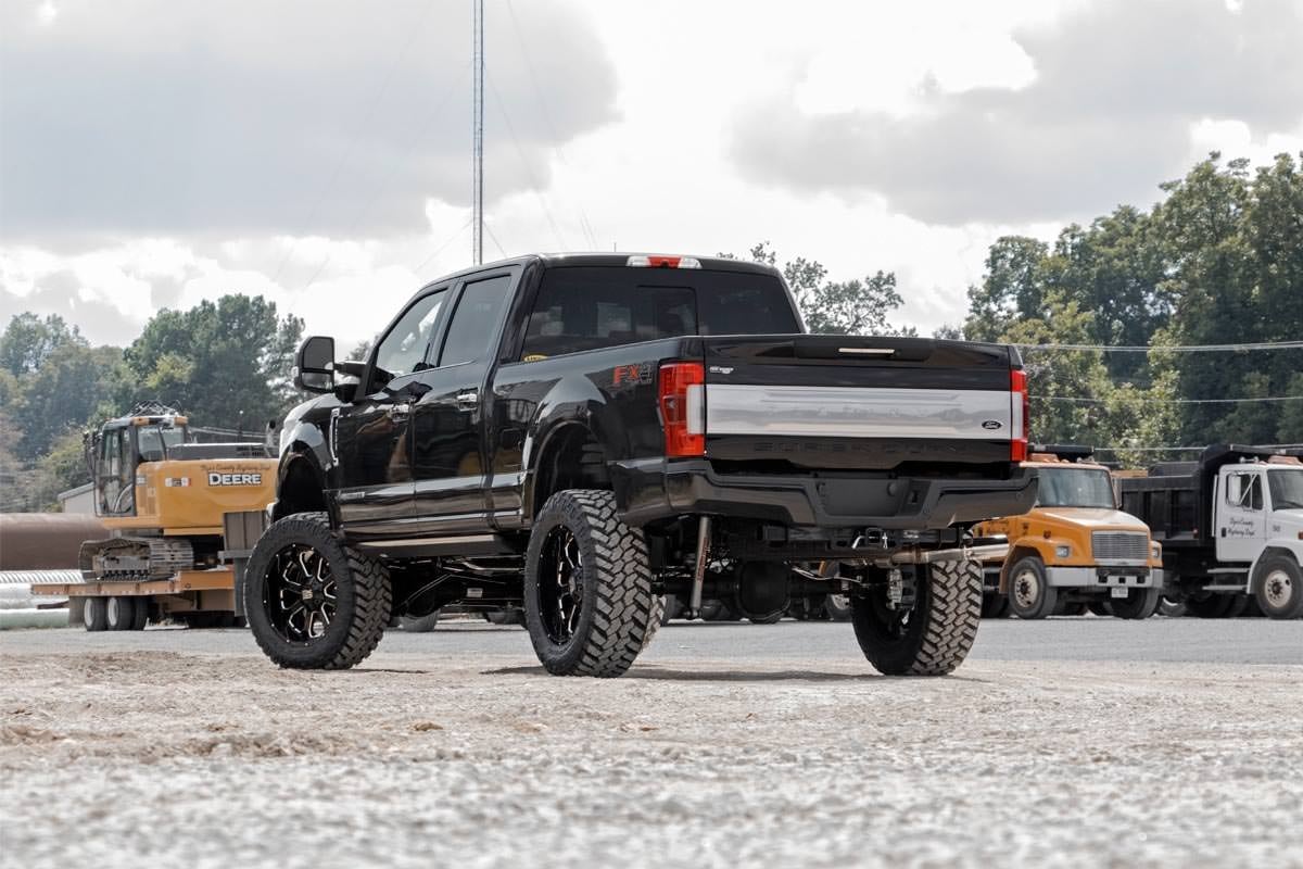 6 Inch Lift Kit Diesel OVLD D/S M1 Ford F-250/F-350 Super Duty (17-22) Rough Country-4