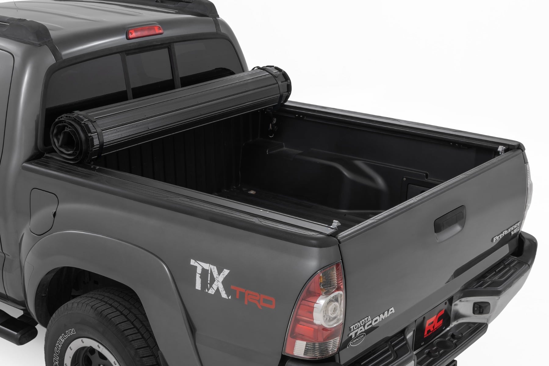 Hard Roll Up Bed Cover 5 Foot Bed Toyota Tacoma 2WD/4WD (2005-2015) Rough Country-1