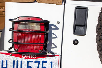 JEEP CJ/YJ/TJ Taillight Guard Pair 76-06 CJ and Wrangler YJ/TJ Powdercoat Black Kentrol-3