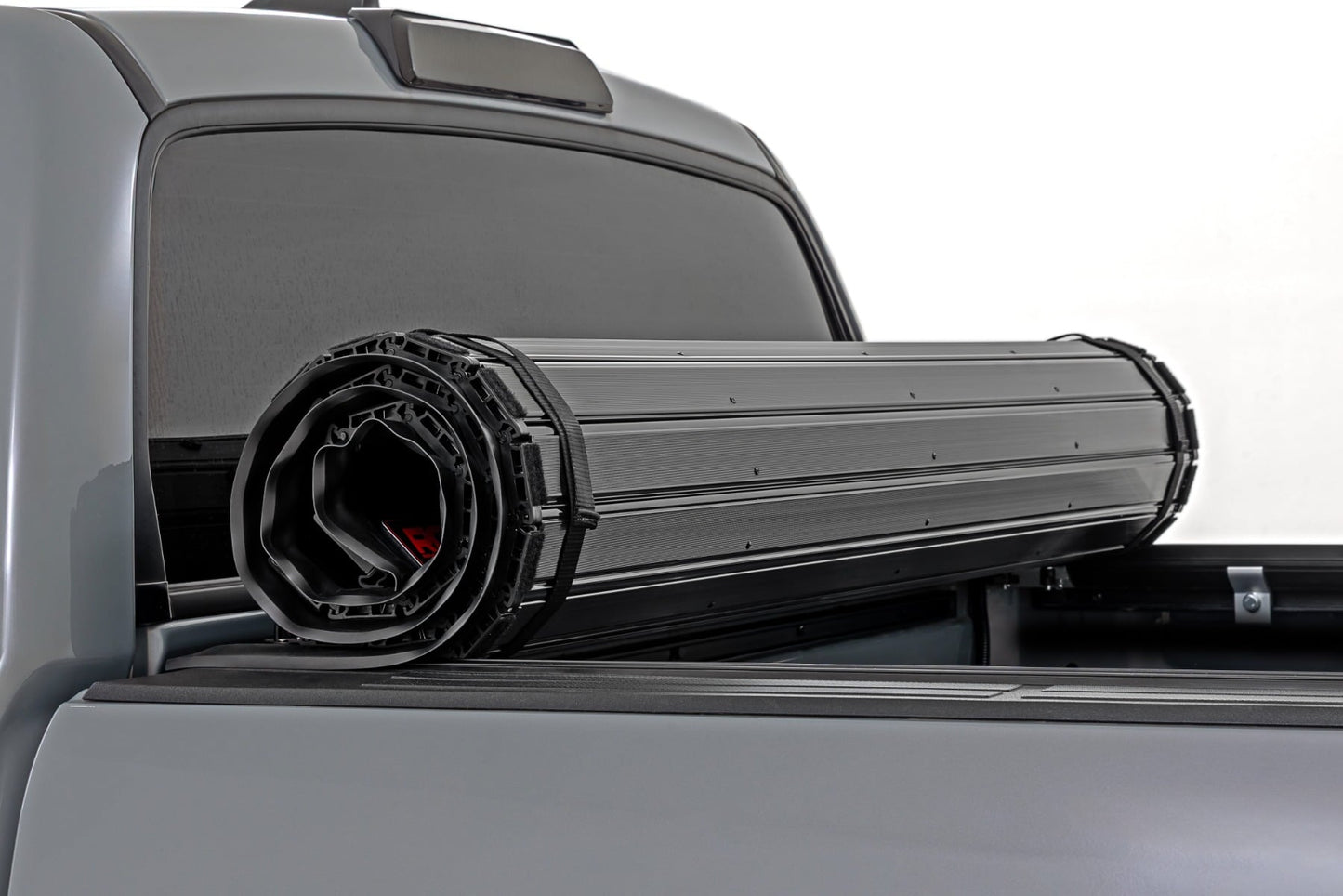 Hard Roll Up Bed Cover 5 Foot 7 Inch Bed Toyota Tundra 2WD/4WD (2007-2021) Rough Country-4