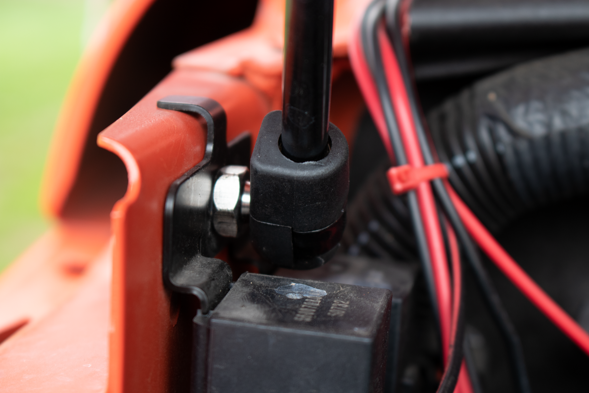 Kentrol Jeep JK Hoold Lift Support Black Painted Steel Kentrol