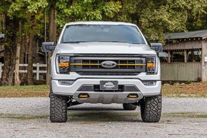 2.5 Inch Lift Kit M1 Struts Ford F-150 Tremor 4WD (2021-2025) Rough Country-1