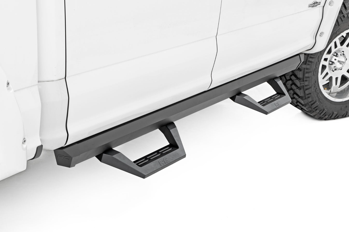 Rough Country SRX2 Adjustable Aluminum Step Crew Cab 15-22 Ford F-150/17-22 Super Duty Rough Country