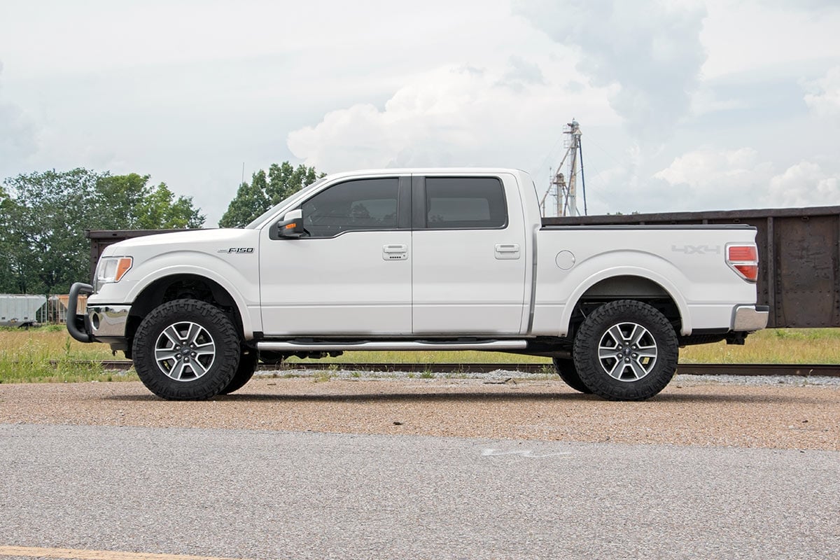 3 Inch Lift Kit Red Ford F-150 4WD (2009-2013) Rough Country-3