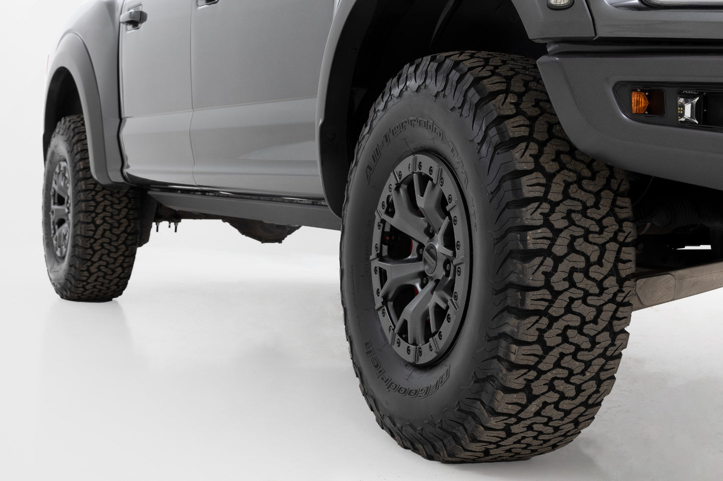Rough Country 2.5 Inch Lift Kit Ford Raptor 4WD (19-20) Rough Country