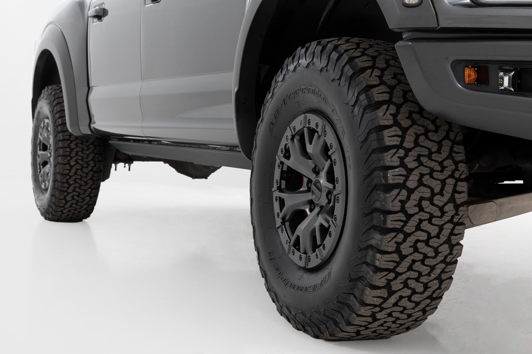 2.5 Inch Lift Kit Ford Raptor 4WD (2019-2020) Rough Country-3