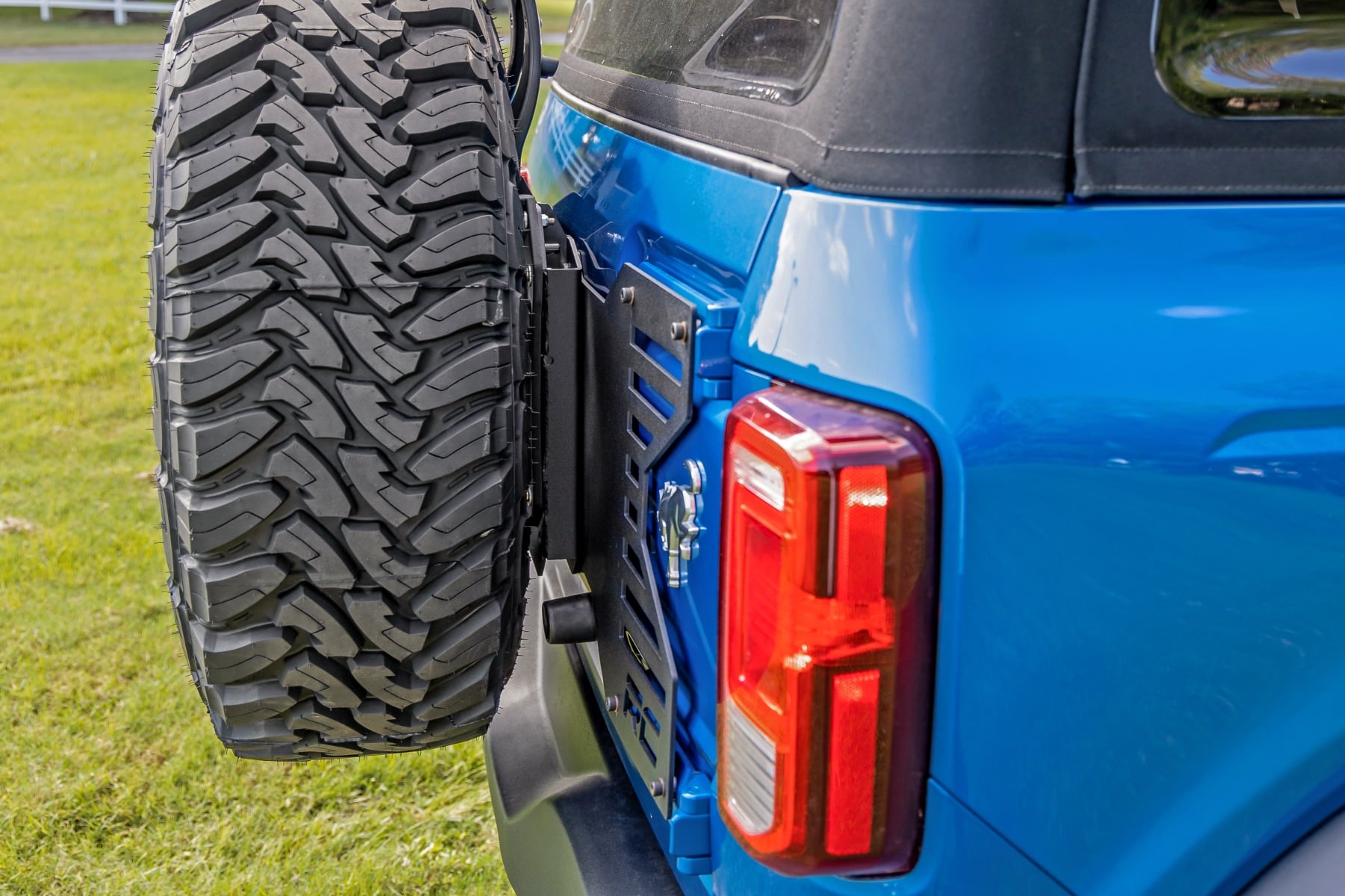 Spare Tire Relocation Plate Ford Bronco 4WD (2021-2025) Rough Country-4