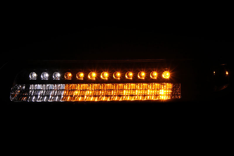 LED Clear Lens Black Housing Amber Reflector Pair Chevrolet Silverado 1500/2500 1999-2002, 1500 HD/2500 HD/3500 2001-2002, Chevrolet Suburban 1500/2500/Tahoe 2000-2006 AnzoUSA-2