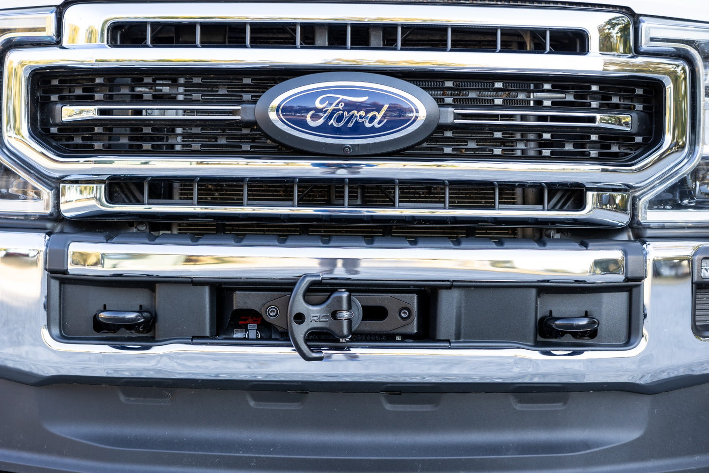 Hidden Winch Mount Ford F-250/F-350 Super Duty 2WD/4WD (2020-2022) Rough Country-5