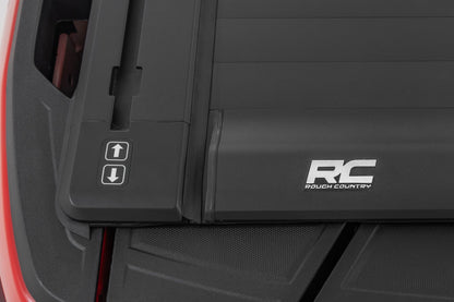 Powered Retractable Bed Cover 5 Foot 10 Inch Bed Chevy/GMC Sierra 1500 (19-26)/Silverado 1500 (19-26) Rough Country-5