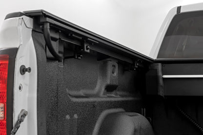 Powered Bed Cover 6 Foot 7 Inch Bed Silverado/Sierra 1500/2500HD/3500HD (14-19 & Classic) Rough Country-2