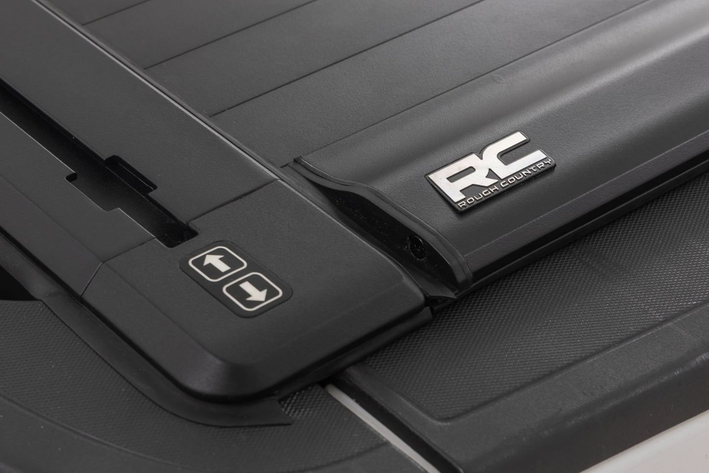 Powered Bed Cover 6 Foot 7 Inch Bed Silverado/Sierra 1500/2500HD/3500HD (14-19 & Classic) Rough Country-4
