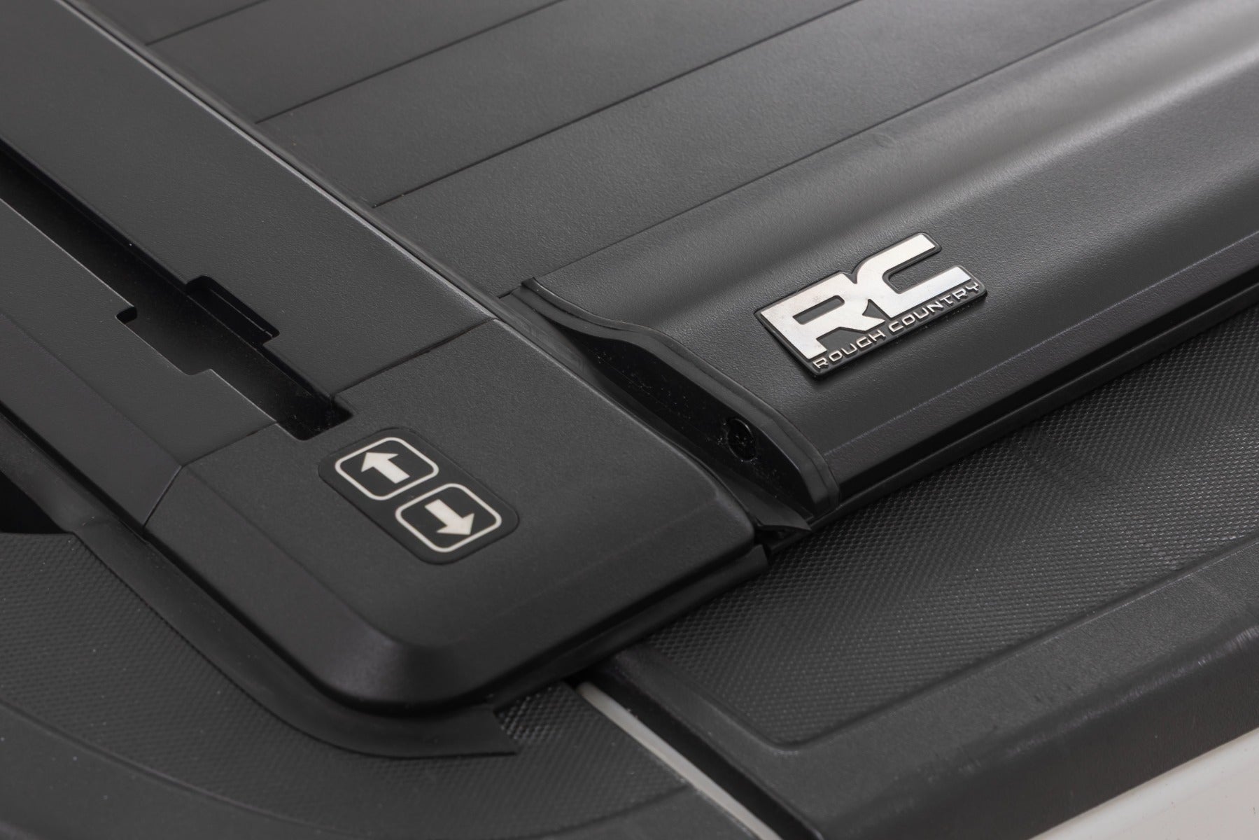 Powered Bed Cover 6 Foot 7 Inch Bed Silverado/Sierra 1500/2500HD/3500HD (14-19 & Classic) Rough Country-4