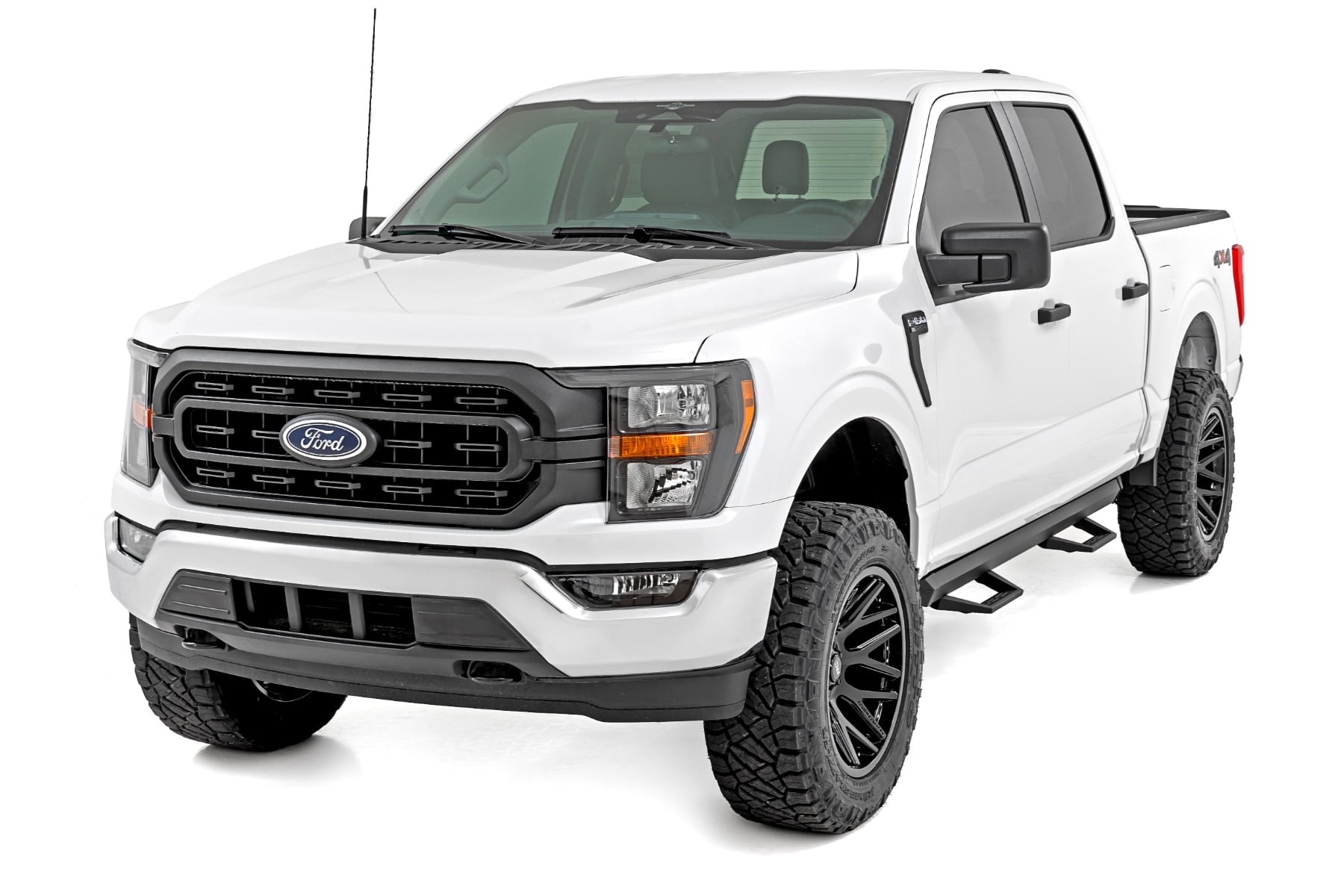 SRL2 Adj Aluminum Step Crew Cab Ford F-150/Lightning/F-250/F-350/Raptor (15-26) Rough Country-1