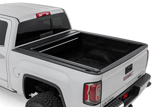 Powered Retractable Bed Cover 5 Foot 9 Inch Bed Silverado/Sierra 1500 (14-18 & Classic) Rough Country-1