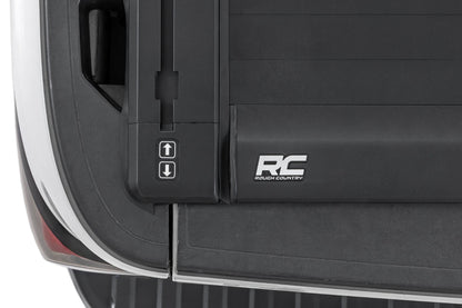 Powered Retractable Bed Cover 5 Foot 9 Inch Bed Silverado/Sierra 1500 (14-18 & Classic) Rough Country-4