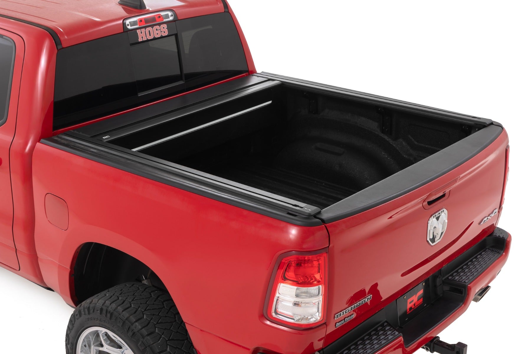 Powered Retractable Bed Cover 5 Foot 7 Inch Bed Ram 1500 (19-26)/1500 TRX (21-24) Rough Country-1