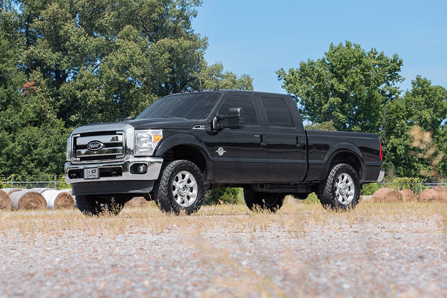 2 Inch Leveling Kit Ford F-250/F-350 Super Duty 4WD (2005-2023) Rough Country-4