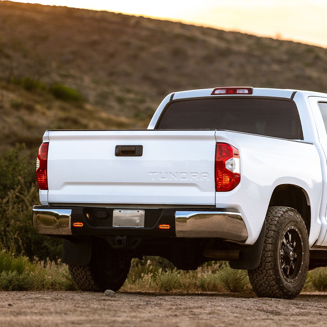 Rigid Industries SR-L Series Off-Road Spreader Pod Blue Halo Pair Rigid Industries