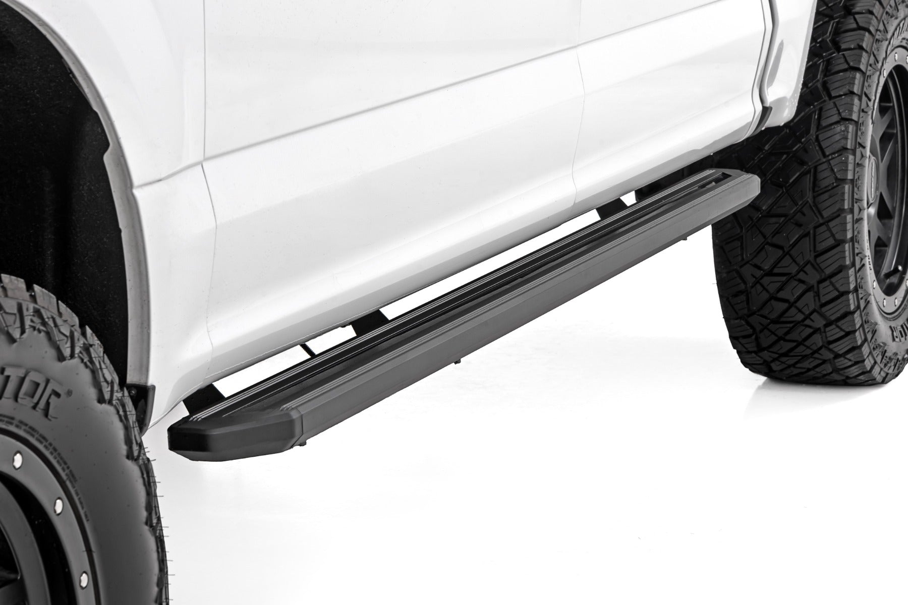 Multi-Color LED Running Boards Crew Cab Ford F-150/Lightning/F-250/F-350/Raptor (15-26) Rough Country-3