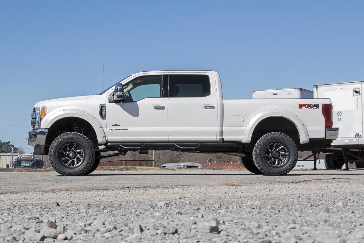 4.5 Inch Lift Kit M1 Ford F-250/F-350 Super Duty 4WD (2017-2022) Rough Country-5