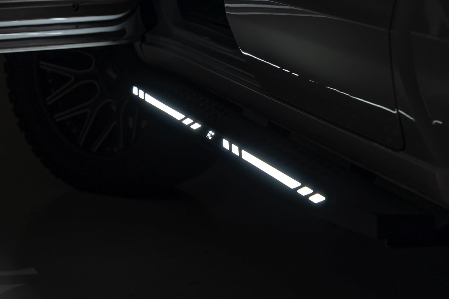 AC2 Running Boards Amber/White Crew Cab Silverado/Sierra 1500/2500HD/3500HD (19-26) Rough Country-3