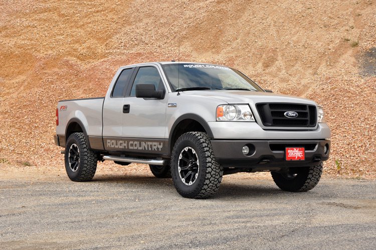 2.0 Inch Ford Strut Leveling Kit w/V2 Shocks For 04-08 F-150 2WD Rough Country-1