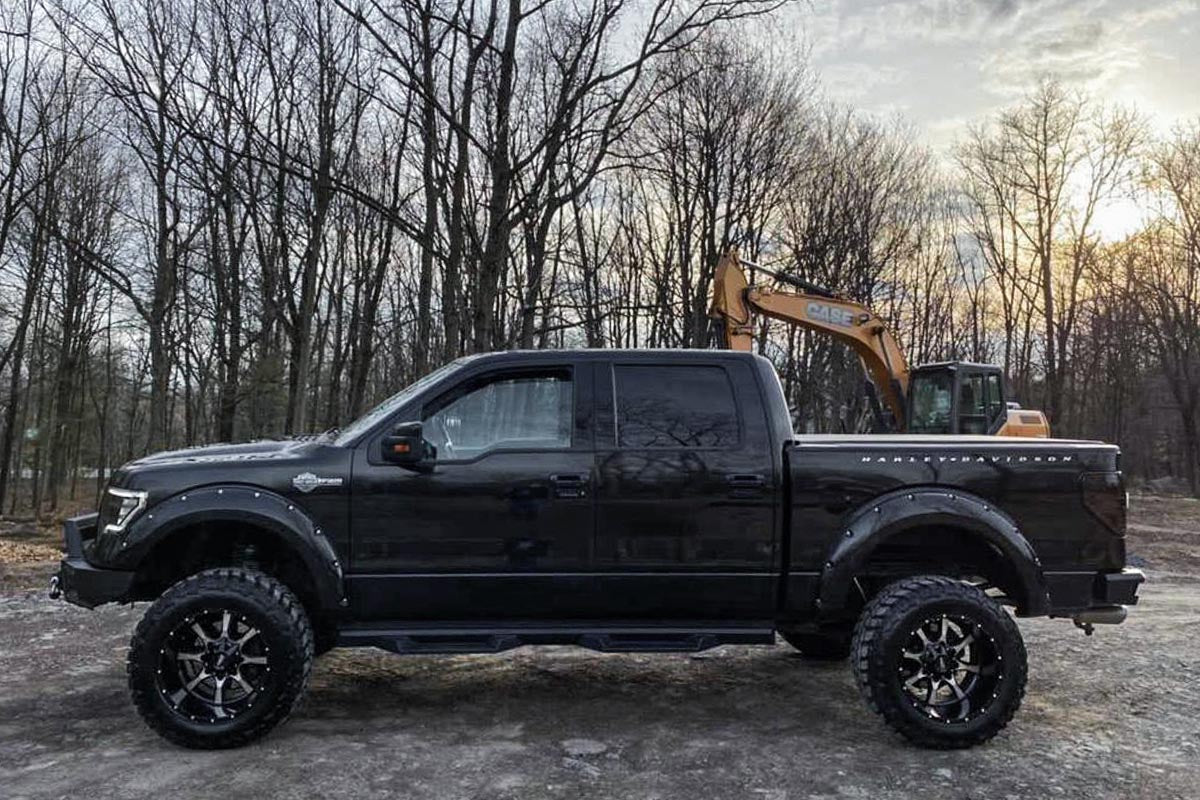 6 Inch Lift Kit M1 Struts/M1 Ford F-150 4WD (2011-2013) Rough Country-2