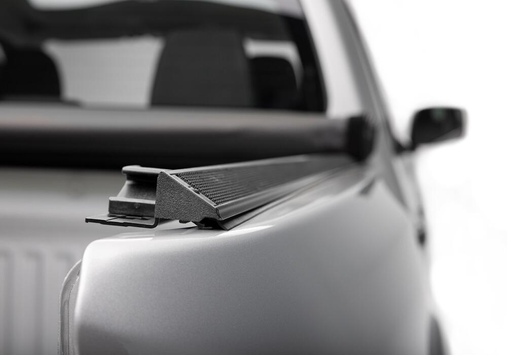 Lo Pro Tonneau Cover Black 2022-2026 Nissan Frontier Truxedo-3