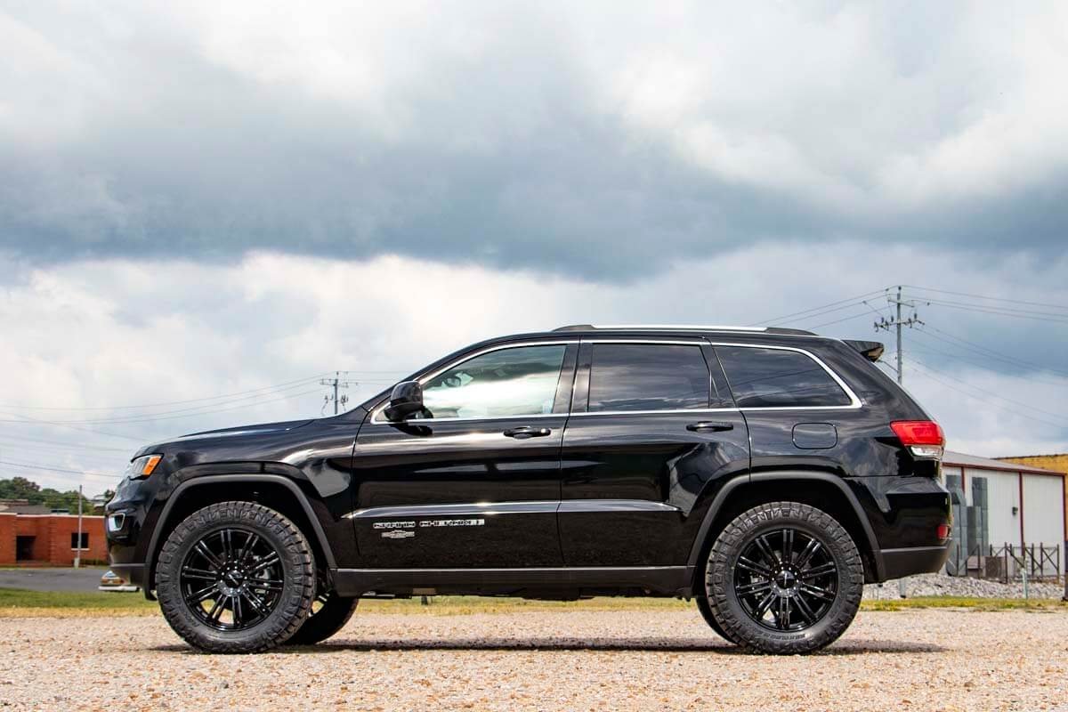 Rough Country 2.5 Inch Jeep Lift Kit 11-20 Grand Cherokee WK2 Rough Country