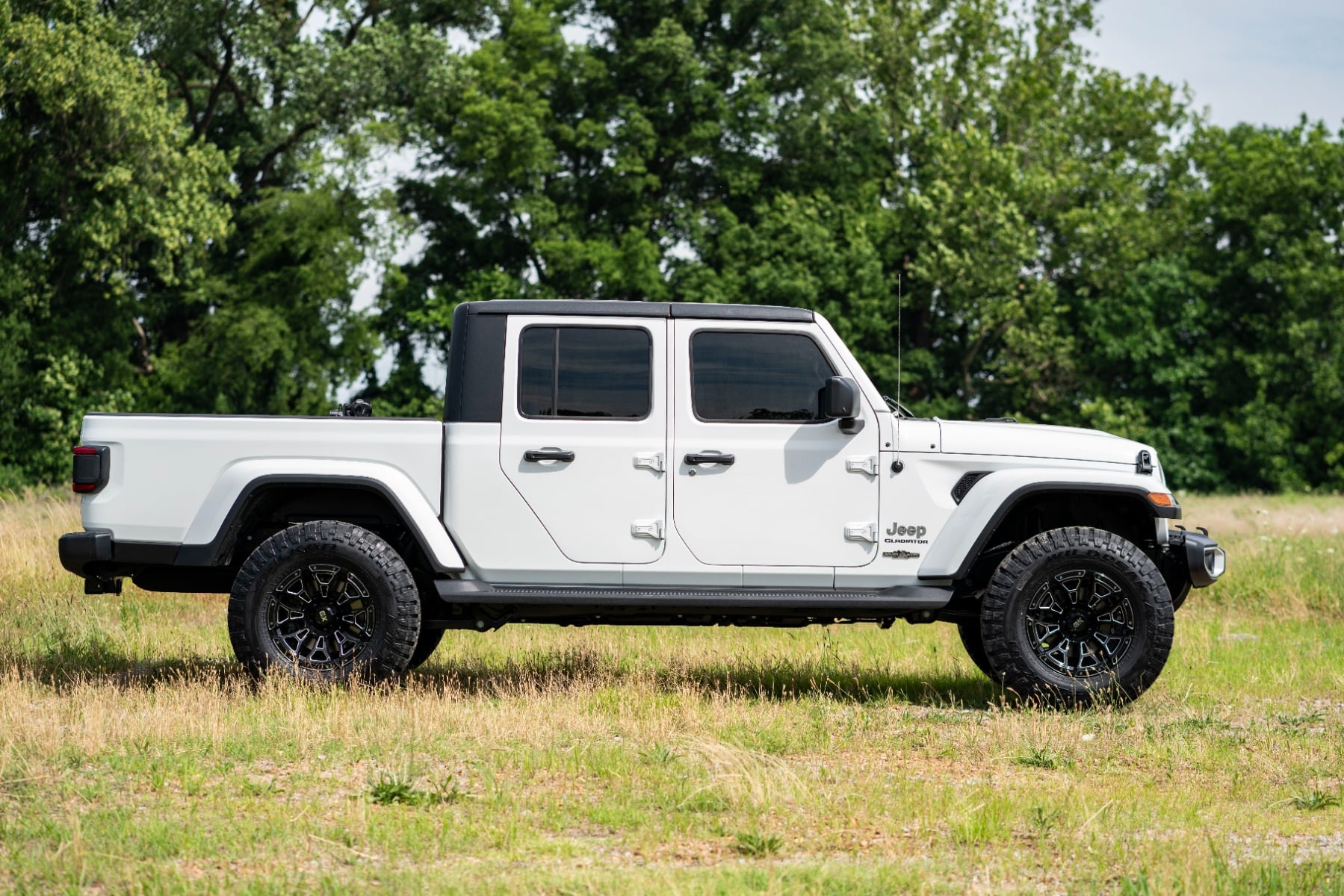 2.5 Inch Leveling Kit Spacers Jeep Gladiator JT 4WD (2024-2025) Rough Country-5