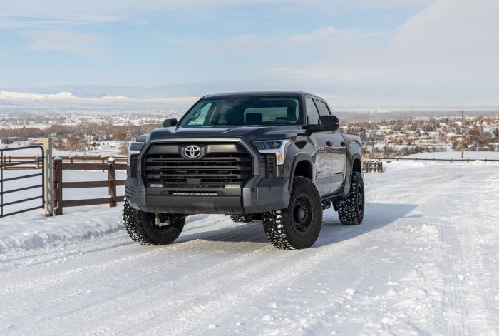 3 Inch SST2.1 Suspension System With Falcon 2.1 Struts/Shocks 2022-2024 Toyota Tundra ReadyLIFT-7