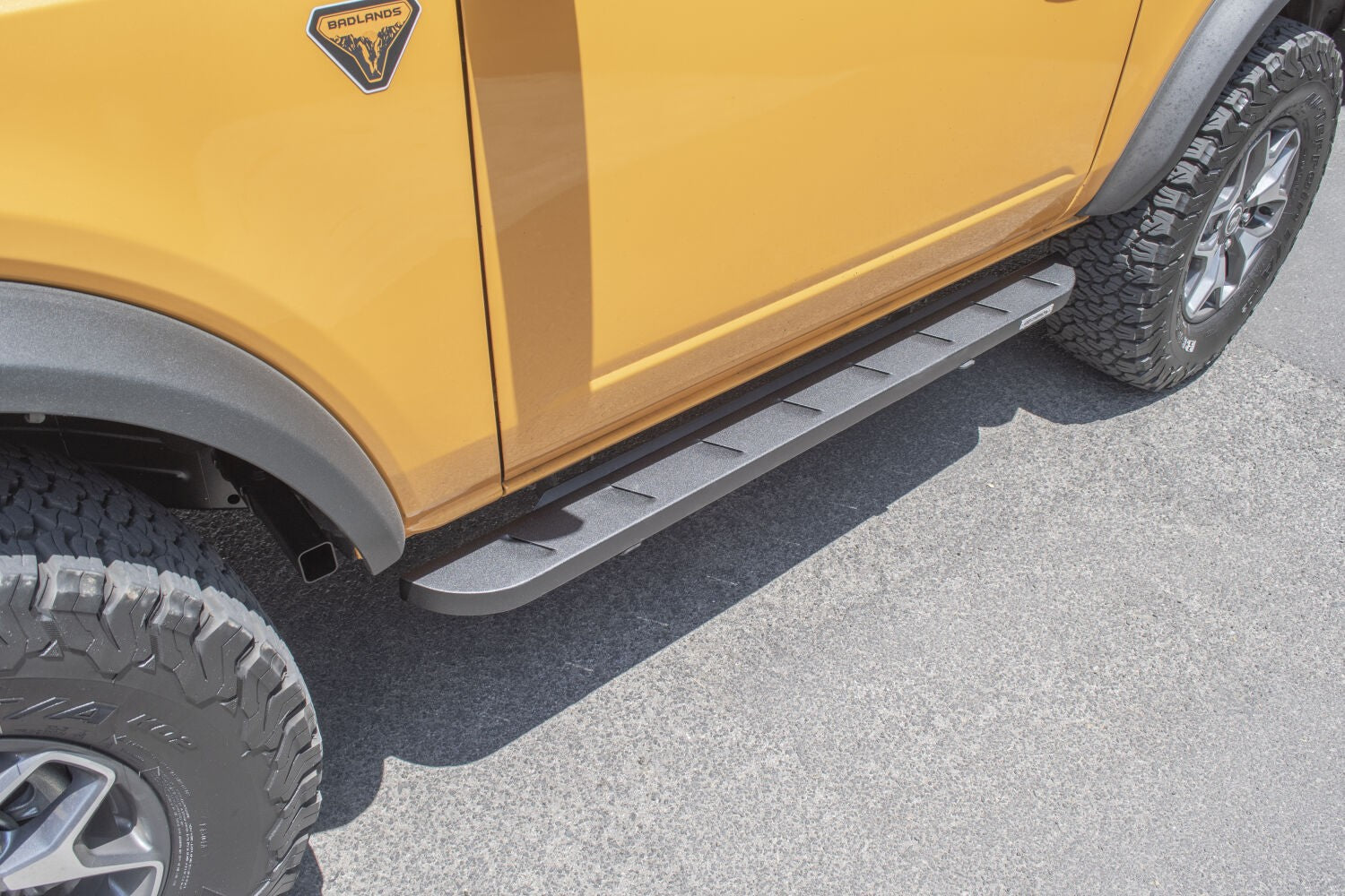 RB10 Slim Line Running Boards With Mounting Brackets Cruved Textured Black 2021-2025 Ford Bronco 2 Door Go Rhino-5