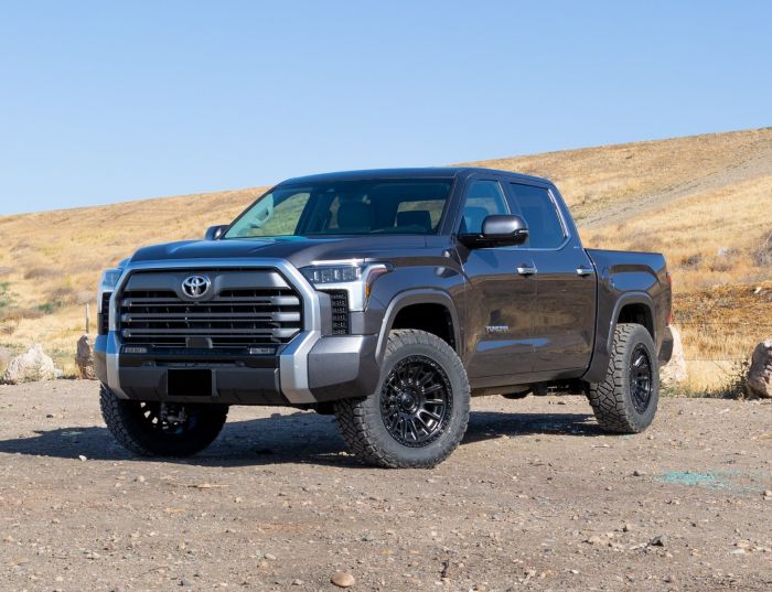 2 Inch Front Leveling Kit With Diff Drops- 2022-2025 Toyota Tundra ReadyLIFT-1