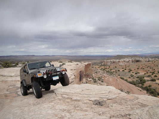 4 Inch Lift Kit X-Series M1 Jeep Wrangler TJ (97-06)/Wrangler Unlimited (04-06) Rough Country-1