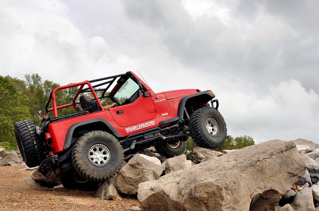 4 Inch Lift Kit Long Arm V2 Jeep Wrangler TJ 4WD (1997-2006) Rough Country-1