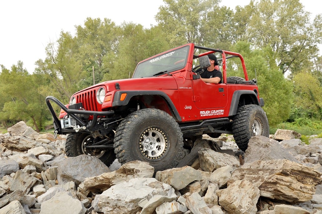 4 Inch Lift Kit Long Arm V2 Jeep Wrangler TJ 4WD (1997-2006) Rough Country-2