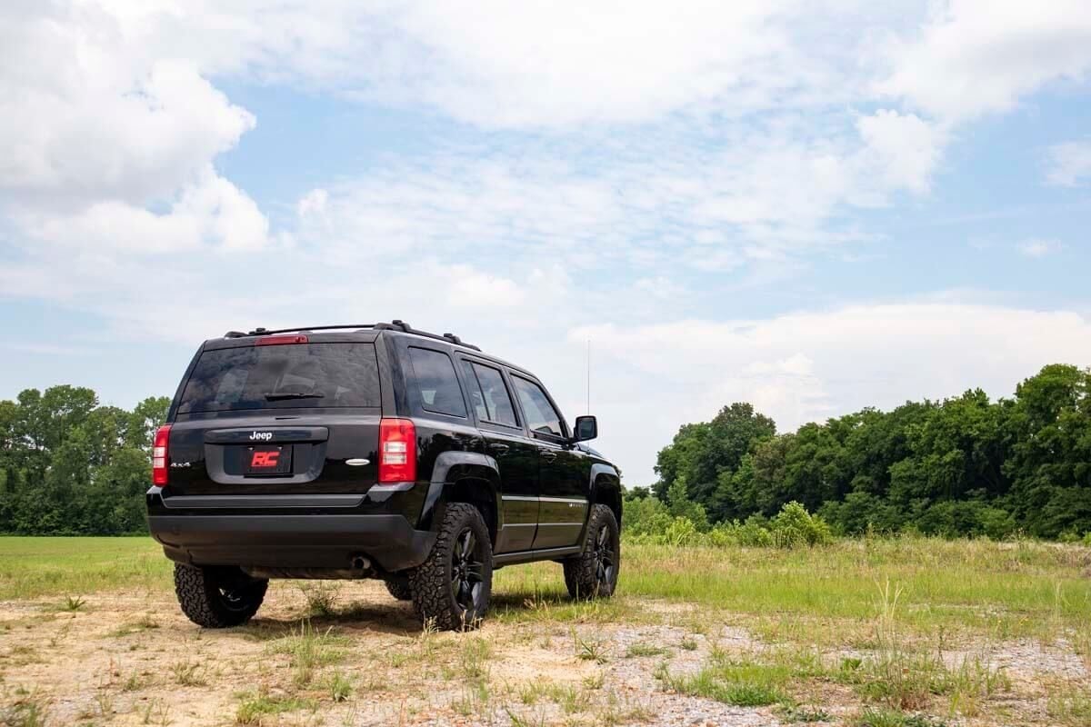 2 Inch Lift Kit Jeep Compass (07-16)/Patriot (10-17) 4WD Rough Country-3