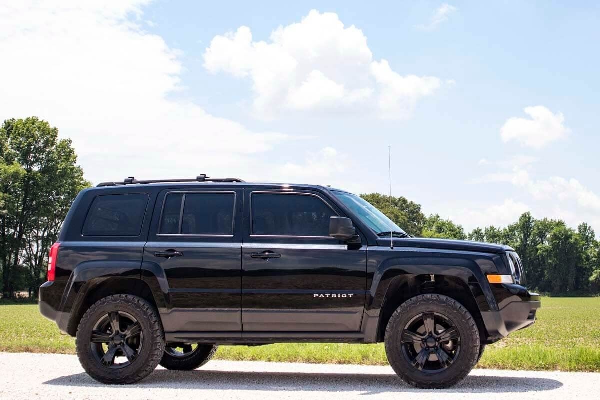 2 Inch Lift Kit Jeep Compass (07-16)/Patriot (10-17) 4WD Rough Country-5