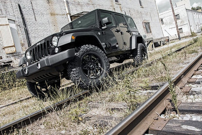 2.5 Inch Lift Kit Coils M1R Jeep Wrangler Unlimited 2WD/4WD (2007-2018) Rough Country-3