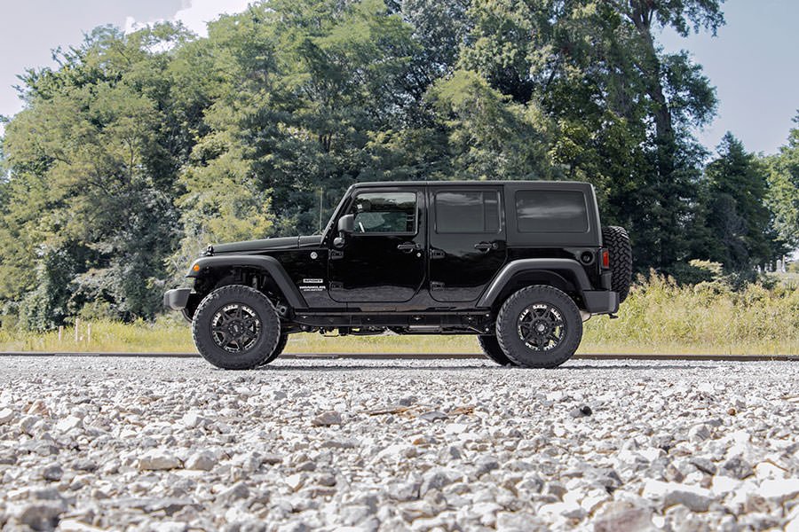 2.5 Inch Lift Kit Coils V2 Jeep Wrangler Unlimited 2WD/4WD (2007-2018) Rough Country-2